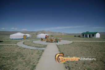 Путешествие по Западной Монголии.  С детьми:)