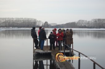 Лебединое озеро в новогодние праздники (заказник Лебединый)